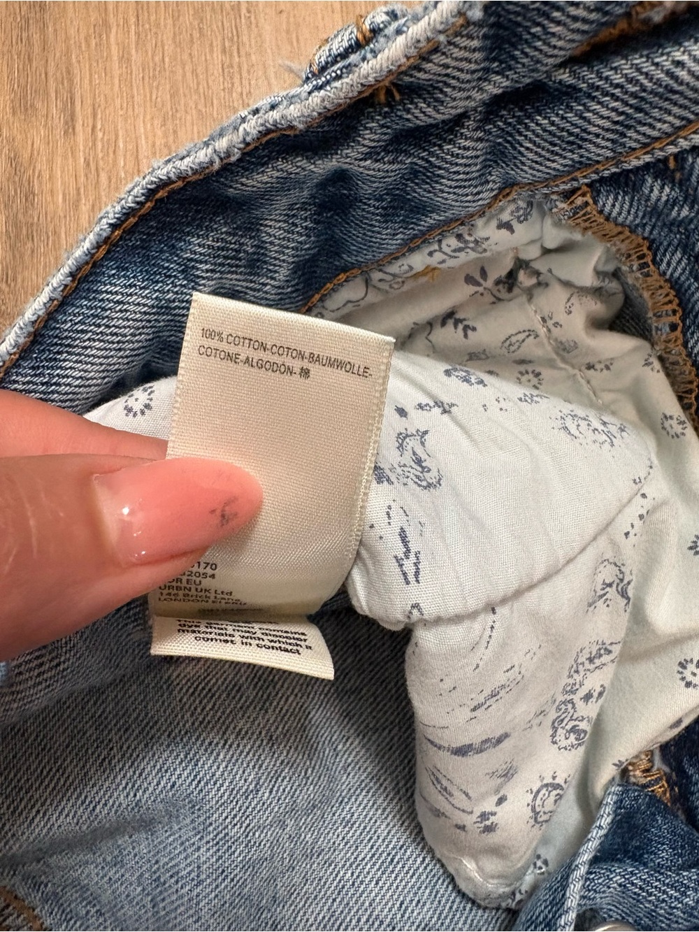 We The Free - Free People Denim Shorts Size 24 - Picture 4 of 4